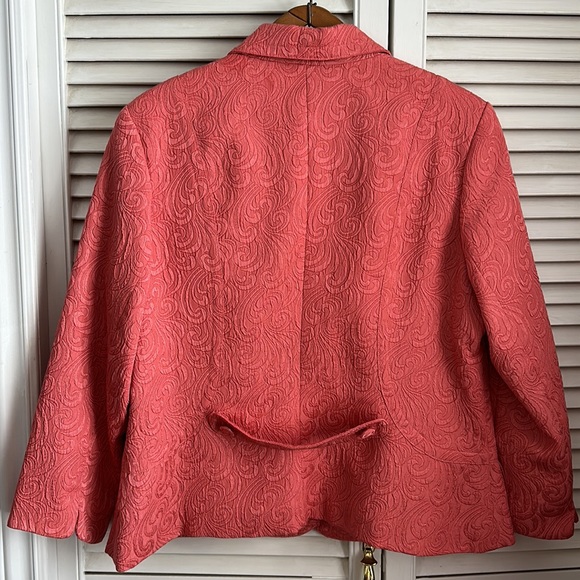Size 16 Emma James Blazer (Coral) - Picture 2 of 5